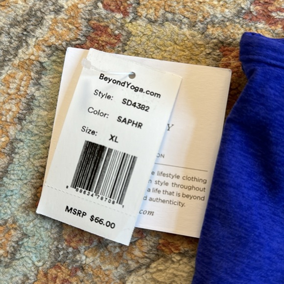 NWT Beyond Yoga Spacedye Slim Racerback Cropped Tank Sapphire size XL - Picture 3 of 6